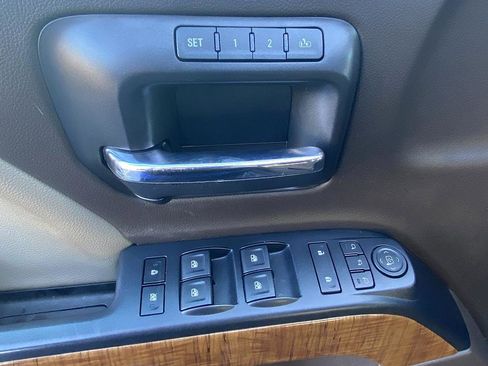 Used 2018 GMC Sierra 1500 SLT w/ SLT Premium Package image 16