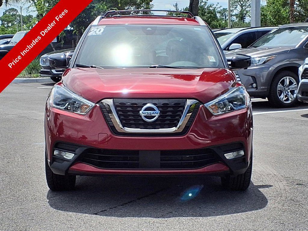 Used 2020 Nissan Kicks SR w/ SR Premium Package FWD image 3