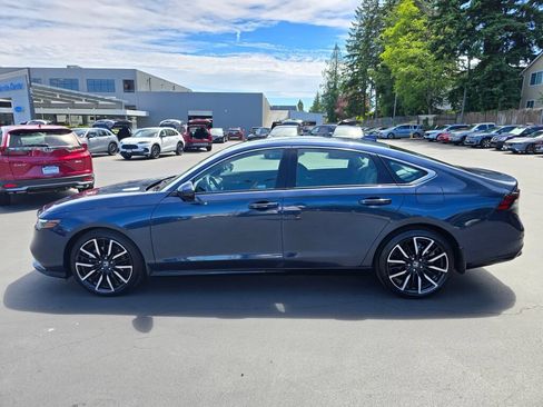 Used 2024 Honda Accord Touring image 16