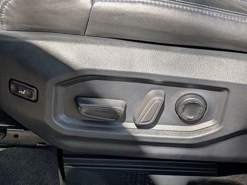 Used 2022 Toyota Tundra Platinum w/ Advanced Package image 25