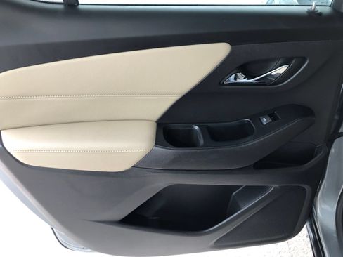 Used 2023 Chevrolet Traverse LS w/ Safety Package FWD image 15