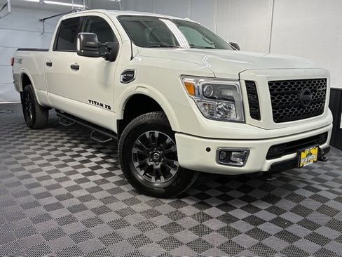 Used 2019 Nissan Titan PRO-4X w/ Pro-4x Convenience Package image 1