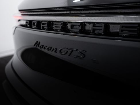 New 2026 Porsche Macan GTS image 28