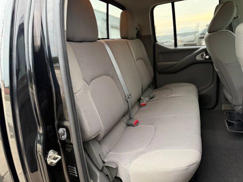 Used 2016 Nissan Frontier SV w/ SV Value Truck Package AWD/4WD image 21