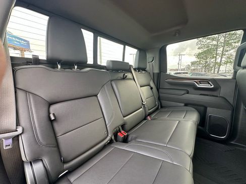 Used 2025 Chevrolet Silverado 1500 LT w/ Z71 Off-Road Package image 26