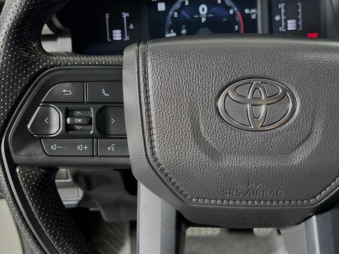 Used 2025 Toyota Tacoma SR5 image 19