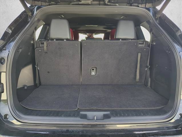 Used 2021 Toyota Highlander XSE FWD image 5