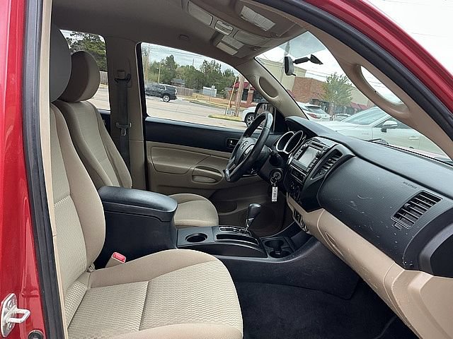 Used 2013 Toyota Tacoma PreRunner w/ Convenience Pkg RWD image 11