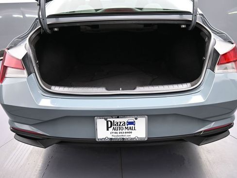 Certified 2022 Hyundai Elantra SEL w/ Cargo Package image 21