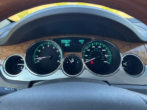 Used 2012 Buick Enclave Leather image 22