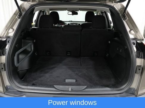 Used 2017 Jeep Cherokee Latitude w/ Safety/Convenience Group AWD/4WD image 12