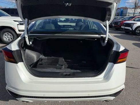 New 2025 Nissan Altima 2.5 SL image 10