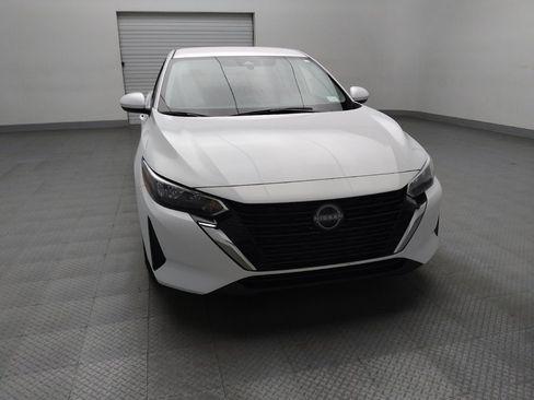 Used 2024 Nissan Sentra SV w/ Lighting Package image 14