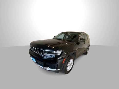 Used 2023 Jeep Grand Cherokee L Laredo image 4