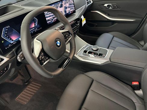 Used 2026 BMW 330i Sedan w/ Premium Package image 4