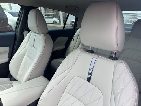 New 2026 Nissan Sentra SL image 11