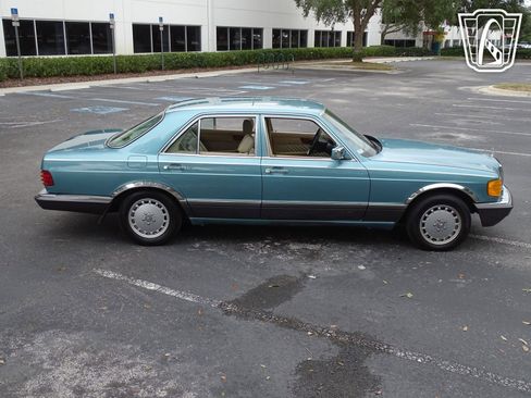 Used 1991 Mercedes-Benz 300 SE image 39