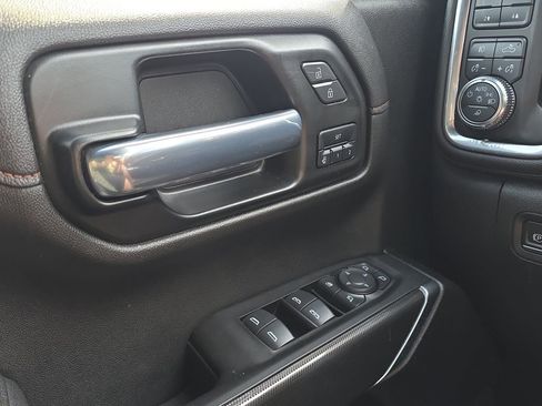 Used 2021 GMC Sierra 1500 AT4 w/ AT4 Premium Package AWD/4WD image 11