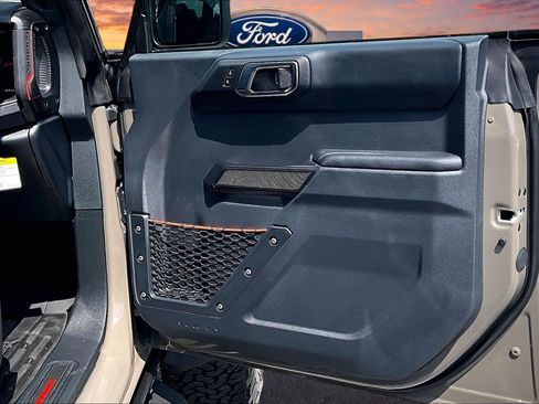 Used 2025 Ford Bronco Raptor AWD/4WD image 24