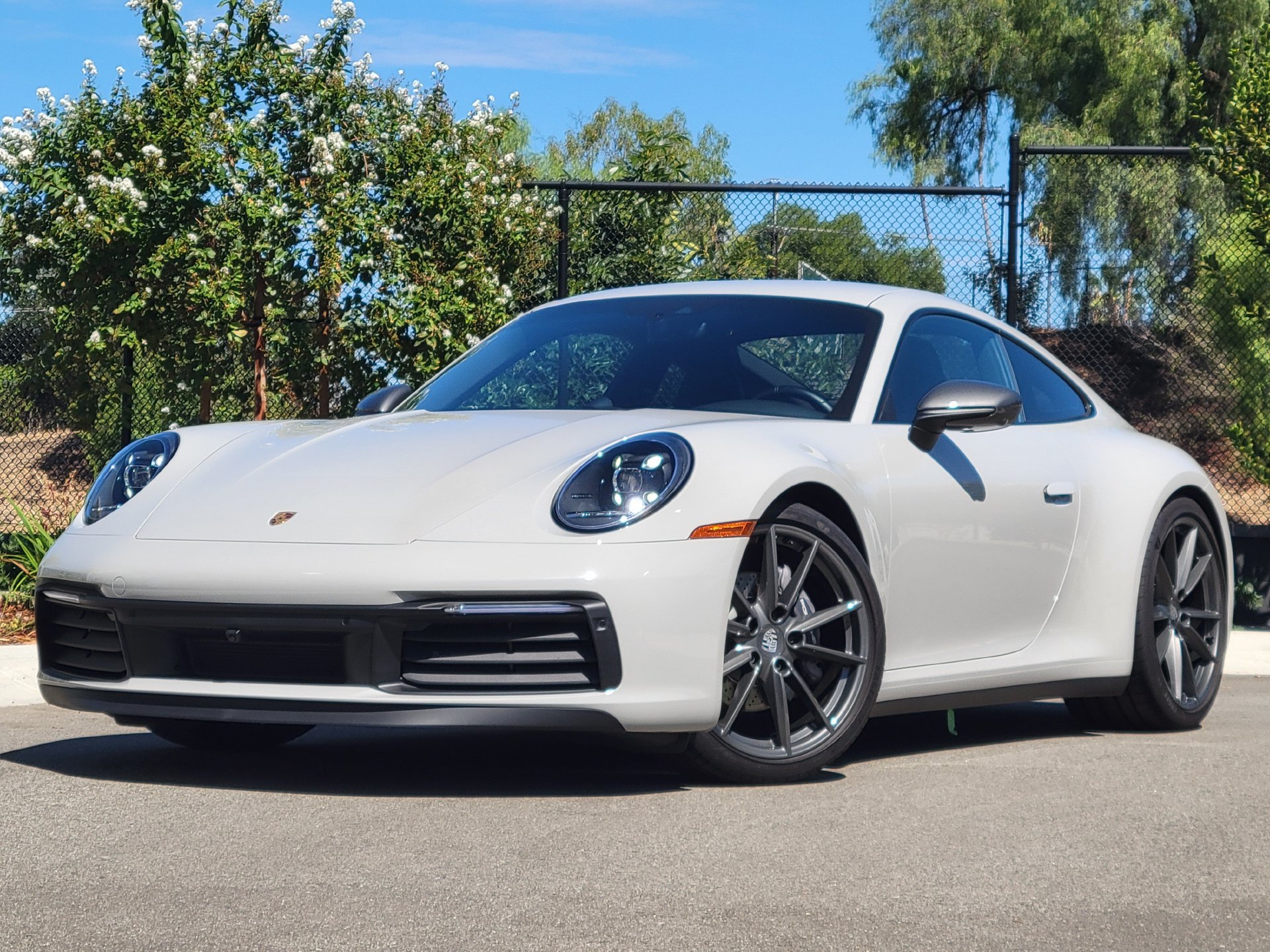 Certified 2023 Porsche 911 Carrera T RWD image 1