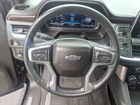 Used 2023 Chevrolet Tahoe Z71 w/ Luxury Package AWD/4WD image 17