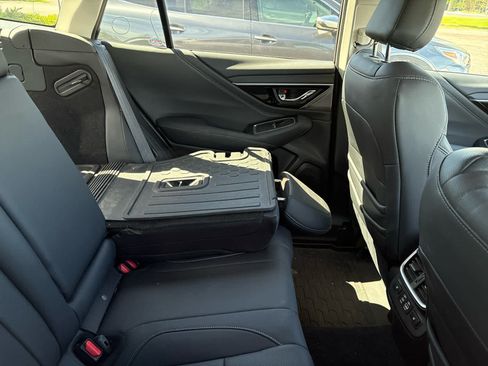 Used 2024 Subaru Outback Limited AWD/4WD image 9