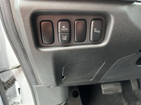 Used 2024 Mitsubishi Outlander Sport SE image 6