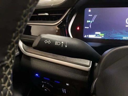Used 2022 Jeep Grand Cherokee Limited 4xe w/ Luxury Tech Group II AWD/4WD image 61