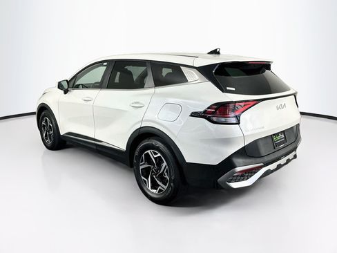 Used 2025 Kia Sportage LX FWD image 5