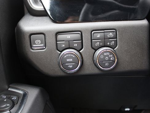 Used 2025 Chevrolet Silverado 2500 LT w/ All Star Edition image 23