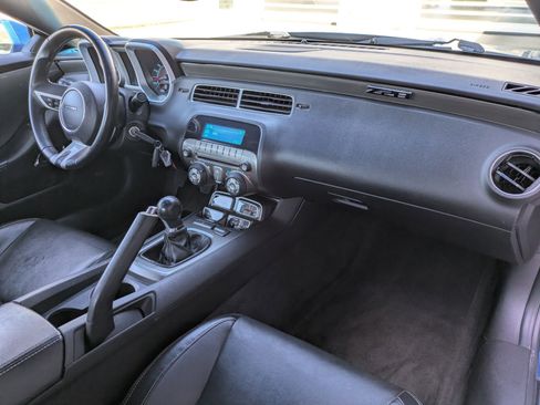 Used 2010 Chevrolet Camaro SS w/ White Stripe Package RWD image 22
