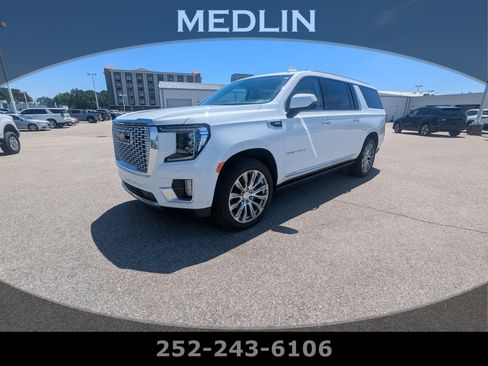 Used 2023 GMC Yukon XL Denali w/ Denali Reserve Package AWD/4WD image 1