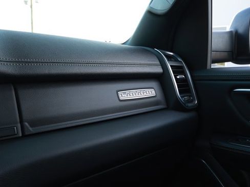 Used 2024 RAM 1500 Laramie RWD image 27