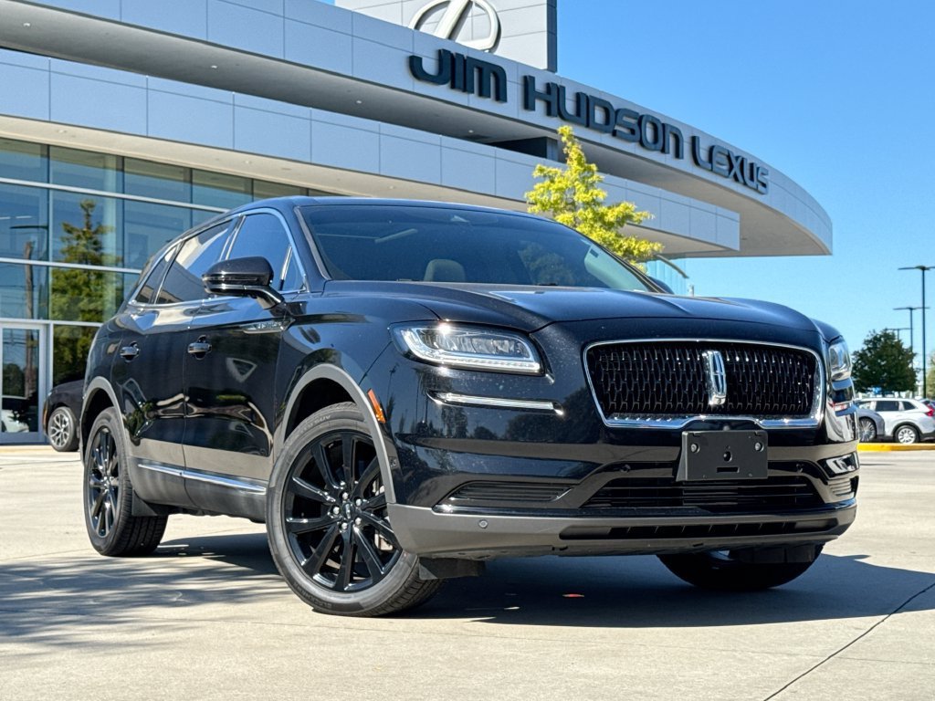 Used 2022 Lincoln Nautilus Reserve w/ Equipment Group 201A AWD/4WD image 2
