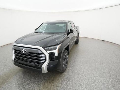 New 2026 Toyota Tundra Limited AWD/4WD image 3