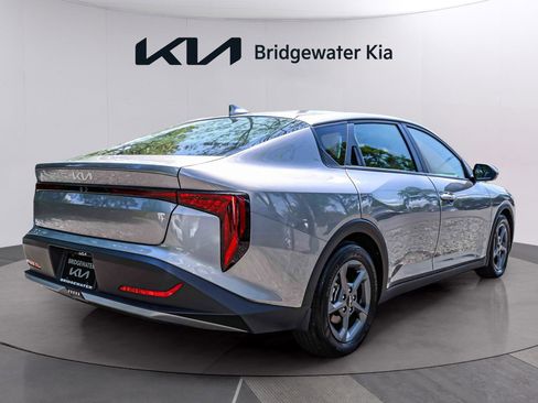 Certified 2025 Kia K4 FWD image 6