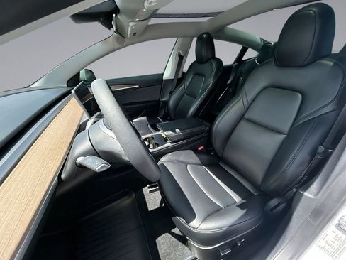 Used 2023 Tesla Model 3 Standard Range RWD image 18