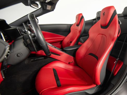 Certified 2024 Ferrari Roma Spider RWD image 13