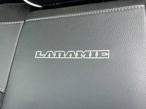 Used 2025 RAM 2500 Laramie AWD/4WD image 19