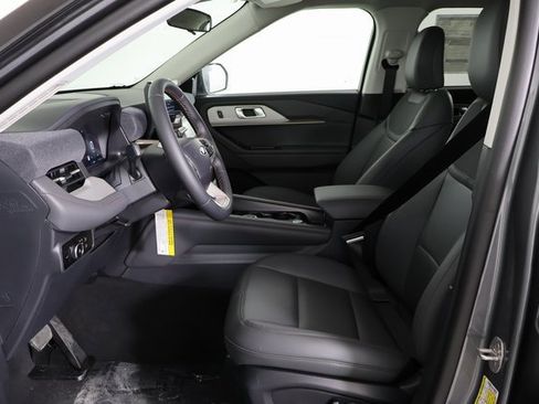 New 2026 Ford Explorer Active w/ Active Comfort Package image 20