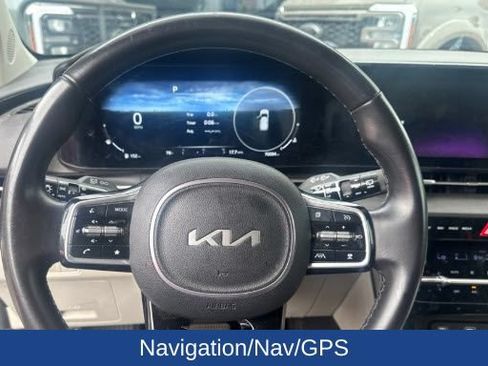 Used 2024 Kia Carnival SX FWD image 3