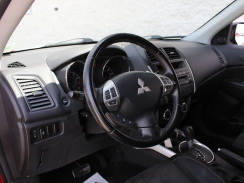 Used 2013 Mitsubishi Outlander Sport LE FWD image 2