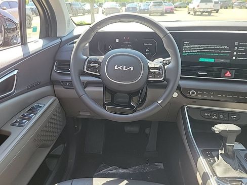 New 2026 Kia Carnival SX FWD image 13