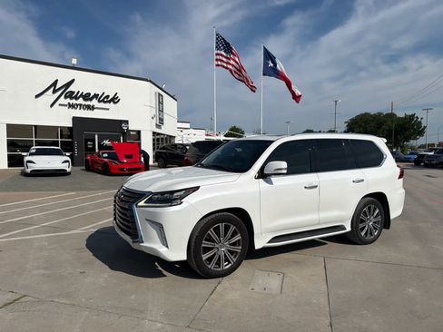 Used 2017 Lexus LX 570 4WD w/ Luxury Package image 1