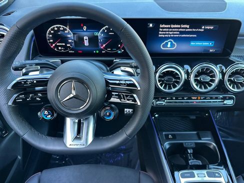 New 2026 Mercedes-Benz GLB 35 AMG 4MATIC image 25
