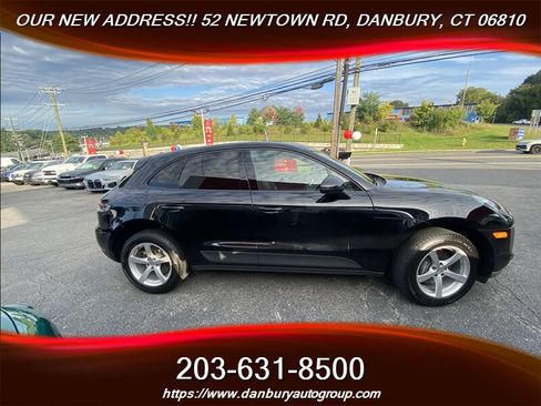 Used 2021 Porsche Macan AWD/4WD image 5