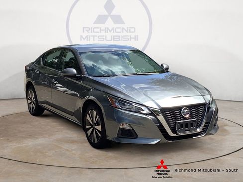 Used 2021 Nissan Altima 2.5 SV AWD/4WD image 1