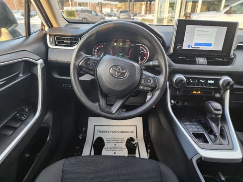 Used 2024 Toyota RAV4 LE image 10