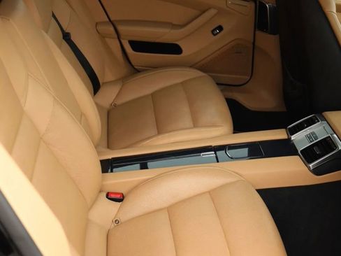 Used 2013 Porsche Panamera 4 Platinum Edition image 53