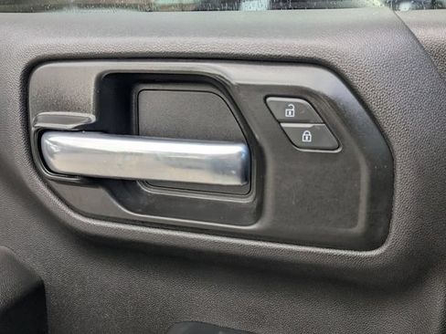 Used 2022 Chevrolet Silverado 1500 Custom Trail Boss w/ LPO, Dark Essentials Package AWD/4WD image 14